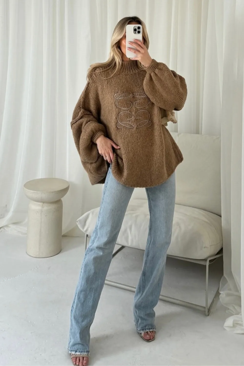 Gege camel embroidered oversized knit jumper