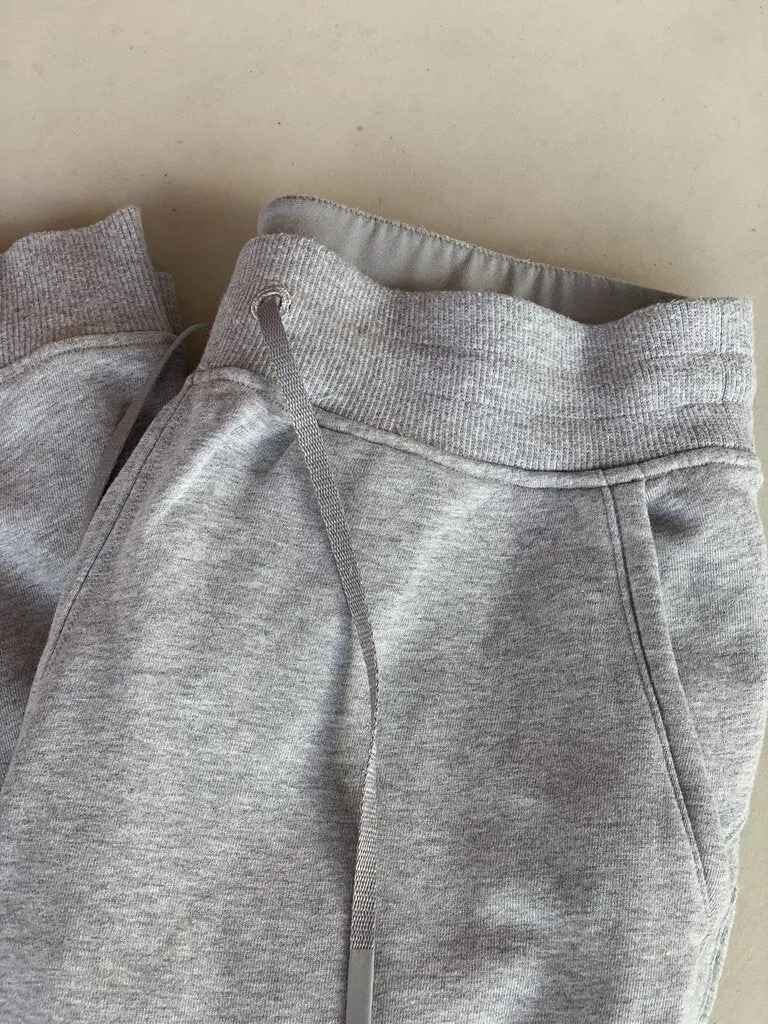 Lululemon joggers M